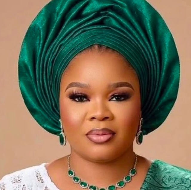Bimbo Oshin biography